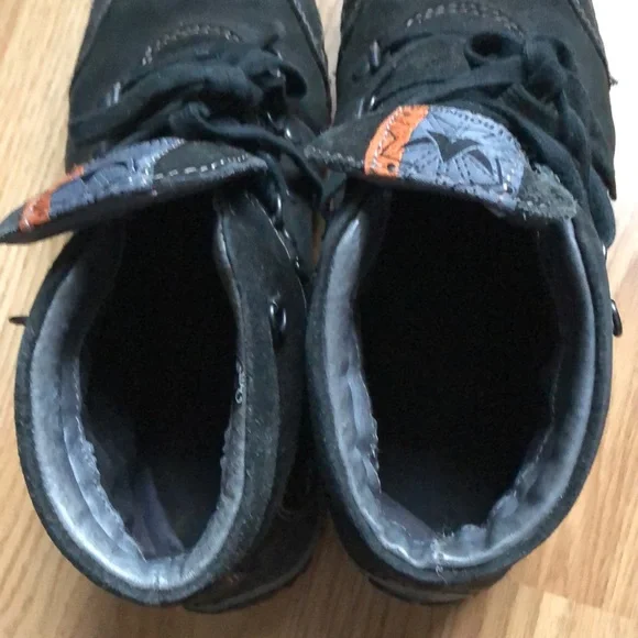 Mephisto Black Chukka Boots - Picture 3 of 8